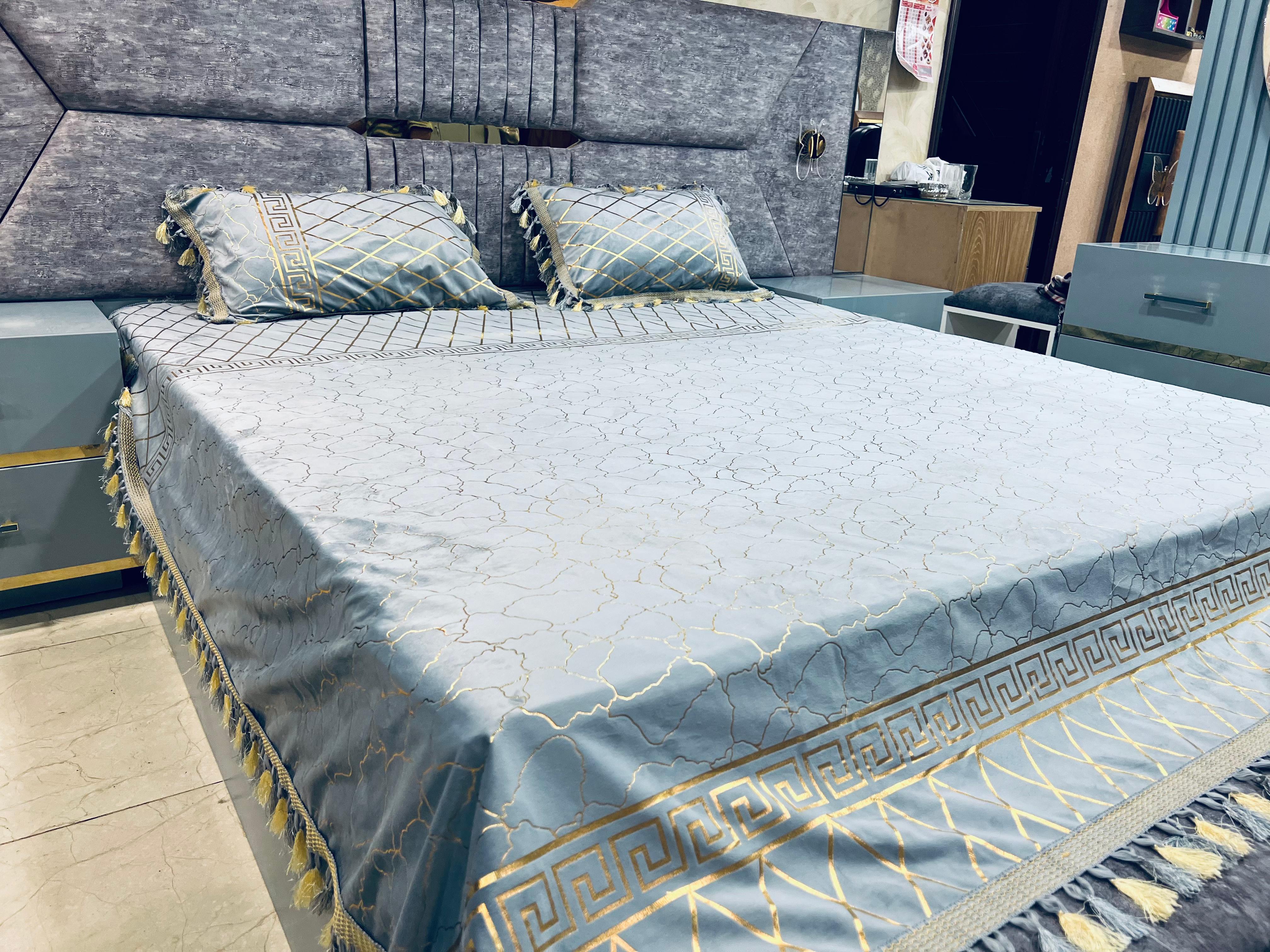 Premium Turskish Velvet Bed Sheet Set + 2 Kushan